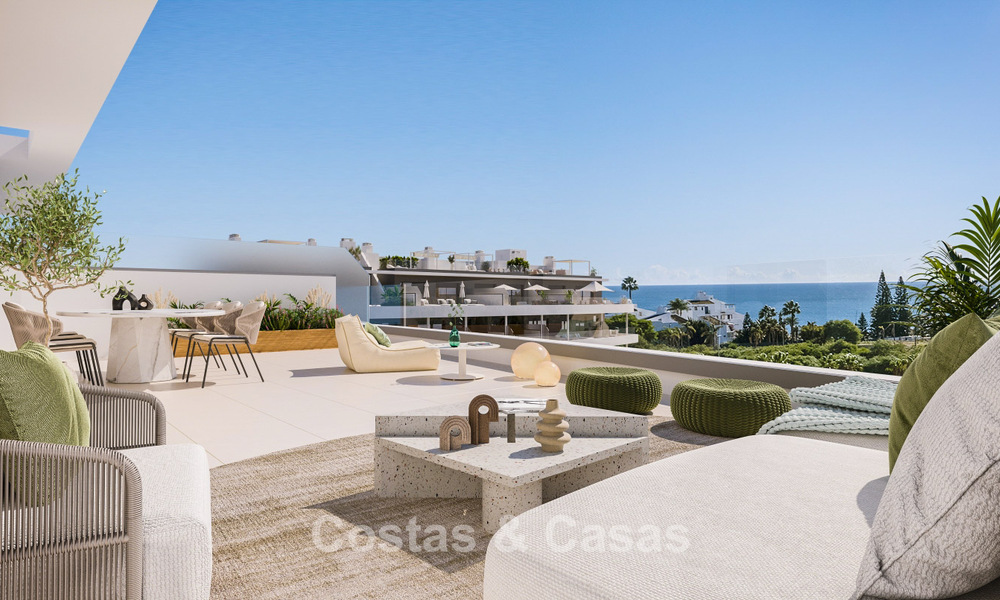 New contemporary apartments with stunning sea views for sale near Estepona centre 783347