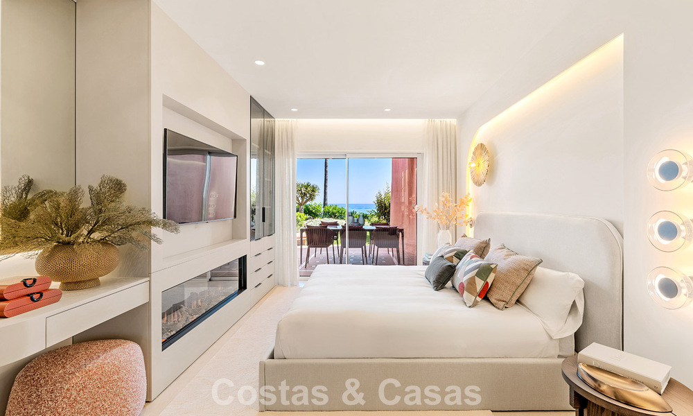 High quality renovated garden apartment with open sea views for sale, frontline beach between Marbella and Estepona 783418