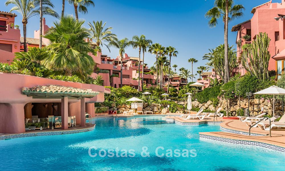 High quality renovated garden apartment with open sea views for sale, frontline beach between Marbella and Estepona 783433