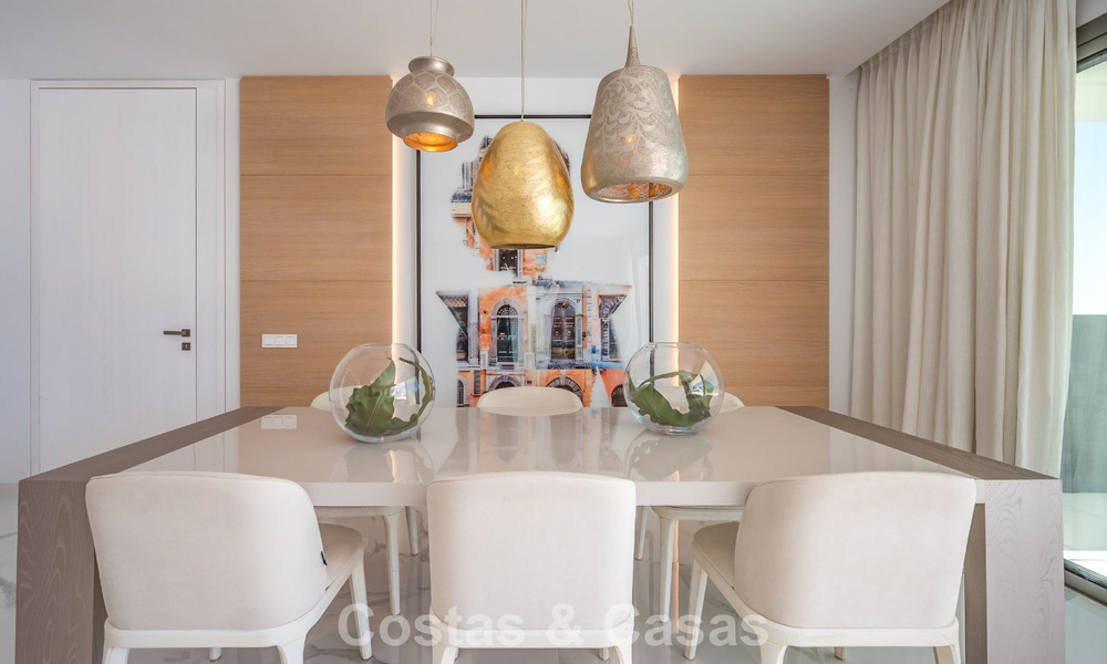 Sophisticated apartment with panoramic sea views for sale in a gated boutique complex in the hills of Marbella - Benahavis 783460