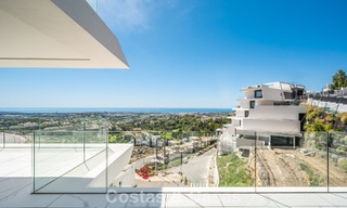Sophisticated apartment with panoramic sea views for sale in a gated boutique complex in the hills of Marbella - Benahavis 783483 