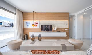 Sophisticated apartment with panoramic sea views for sale in a gated boutique complex in the hills of Marbella - Benahavis 783485 