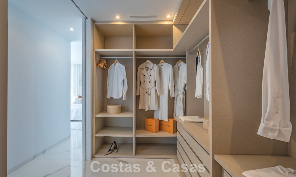 Sophisticated apartment with panoramic sea views for sale in a gated boutique complex in the hills of Marbella - Benahavis 783493