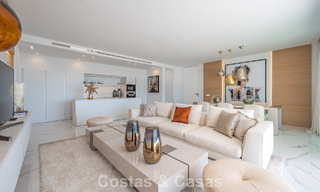 Sophisticated apartment with panoramic sea views for sale in a gated boutique complex in the hills of Marbella - Benahavis 783499 