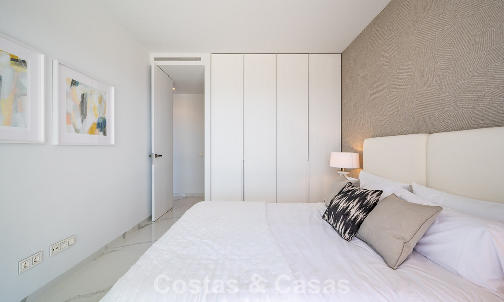 Sophisticated apartment with panoramic sea views for sale in a gated boutique complex in the hills of Marbella - Benahavis 783501
