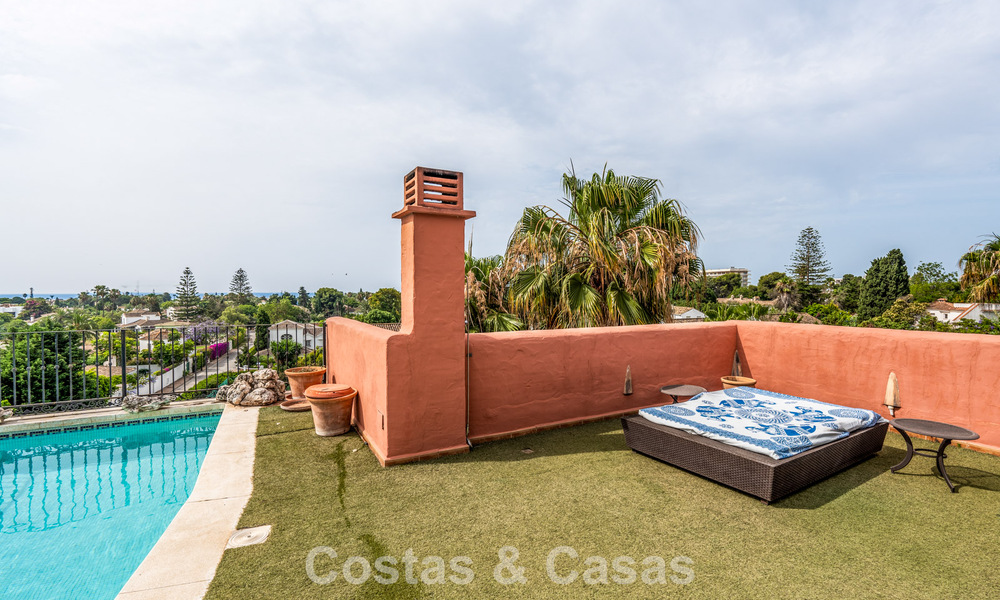 Very spacious duplex penthouse with private pool for sale, beachside near Guadalmina Baja, Marbella - Estepona 783541