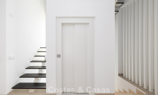 Contemporary villa for sale within walking distance of the beach and amenities in Marbella city 783525 