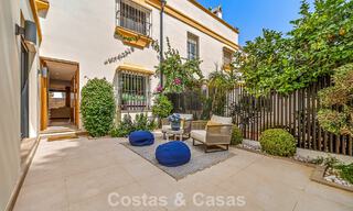 Luxuriously renovated Mediterranean-style townhouse for sale on the beachside of Marbella's Golden Mile 782821 