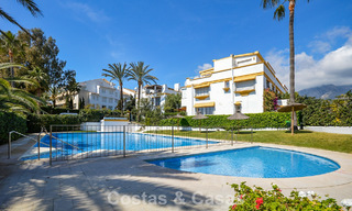 Mediterranean-style townhouses for sale on the beachside of Marbella's Golden Mile 792329 