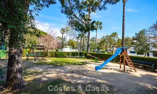 Mediterranean-style townhouses for sale on the beachside of Marbella's Golden Mile 792333 