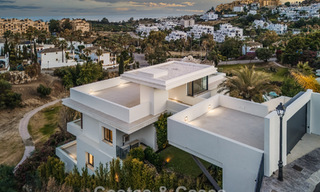 Move-in ready, contemporary luxury villa for sale adjacent to the golf course on the New Golden Mile between Marbella and Estepona 783281 