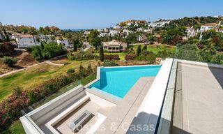 Move-in ready, contemporary luxury villa for sale adjacent to the golf course on the New Golden Mile between Marbella and Estepona 783303 