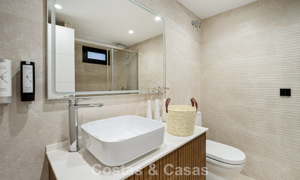 Luxurious contemporanean Mediterranean villa for sale in the hills of Nueva Andalucia, Marbella 783223