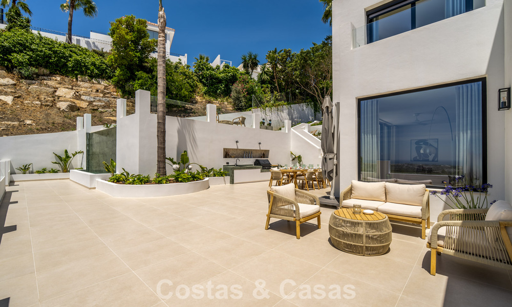 Luxurious contemporanean Mediterranean villa for sale in the hills of Nueva Andalucia, Marbella 783234
