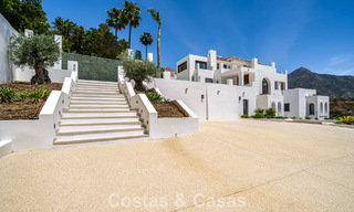 Luxurious contemporanean Mediterranean villa for sale in the hills of Nueva Andalucia, Marbella 783242 