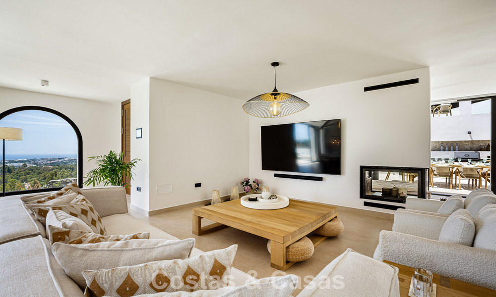 Luxurious contemporanean Mediterranean villa for sale in the hills of Nueva Andalucia, Marbella 783246