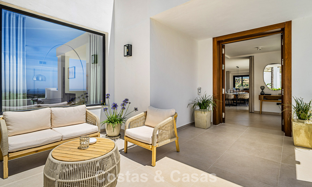 Luxurious contemporanean Mediterranean villa for sale in the hills of Nueva Andalucia, Marbella 783247