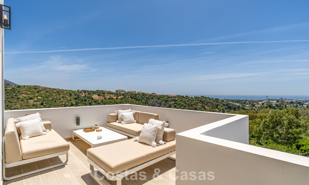 Luxurious contemporanean Mediterranean villa for sale in the hills of Nueva Andalucia, Marbella 783250