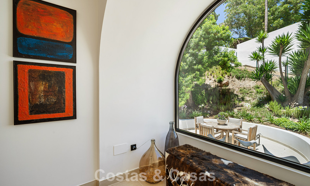 Luxurious contemporanean Mediterranean villa for sale in the hills of Nueva Andalucia, Marbella 783256