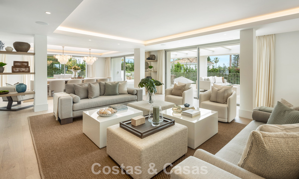 Impressive luxury villa with grass tennis court for sale close to all amenities on Marbella's renowned Golden Mile 782709