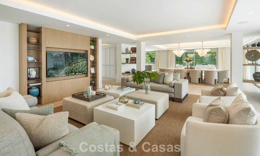 Impressive luxury villa with grass tennis court for sale close to all amenities on Marbella's renowned Golden Mile 782710