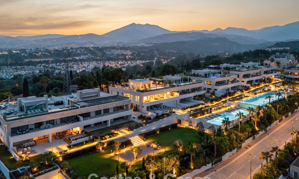 Move-in ready, high-end designer home for sale in a prime resort-style complex on Marbella's Golden Mile 782739