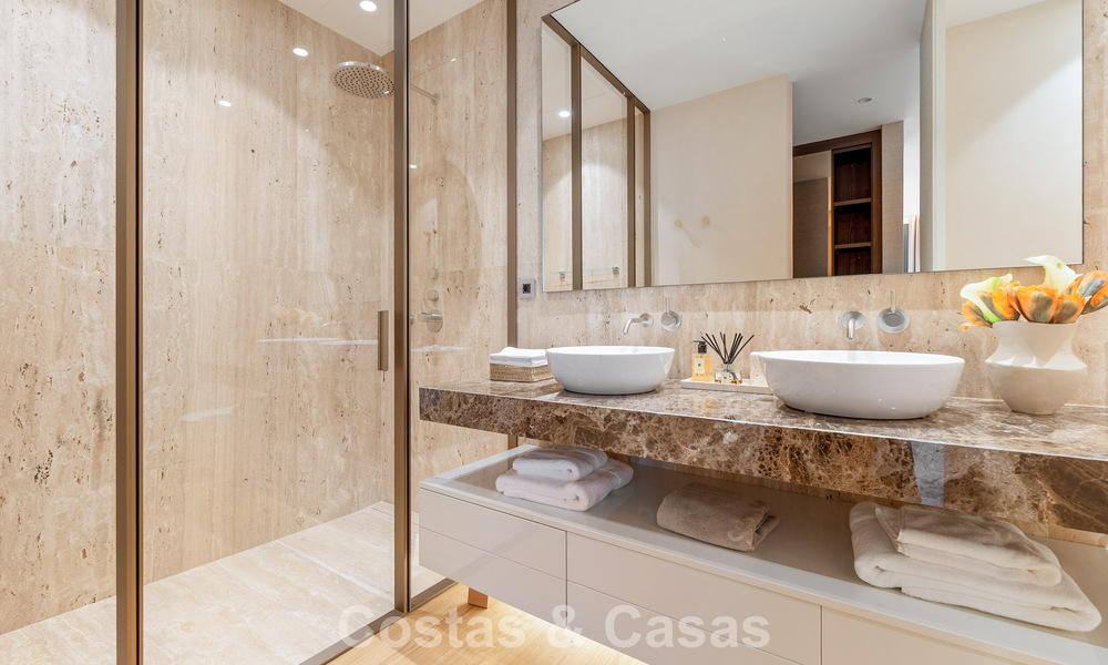 Move-in ready, high-end designer home for sale in a prime resort-style complex on Marbella's Golden Mile 782749