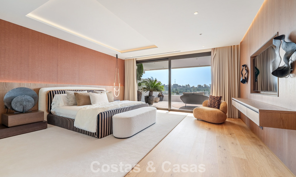 Move-in ready, high-end designer home for sale in a prime resort-style complex on Marbella's Golden Mile 782750