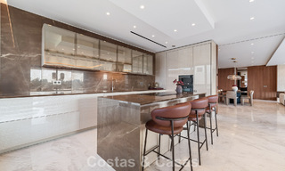 Move-in ready, high-end designer home for sale in a prime resort-style complex on Marbella's Golden Mile 782759 