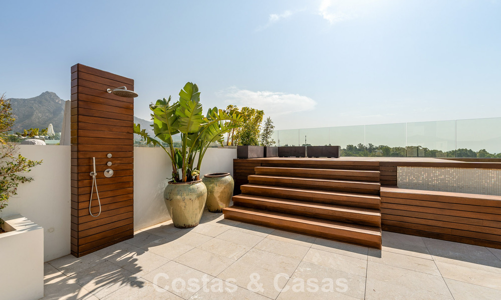 Move-in ready, high-end designer home for sale in a prime resort-style complex on Marbella's Golden Mile 782780