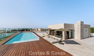 Move-in ready, high-end designer home for sale in a prime resort-style complex on Marbella's Golden Mile 782781 