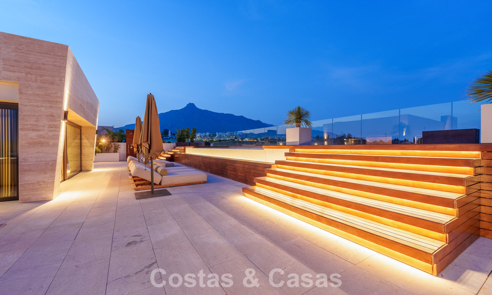 Move-in ready, high-end designer home for sale in a prime resort-style complex on Marbella's Golden Mile 782786