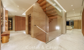 Move-in ready, high-end designer home for sale in a prime resort-style complex on Marbella's Golden Mile 782796 