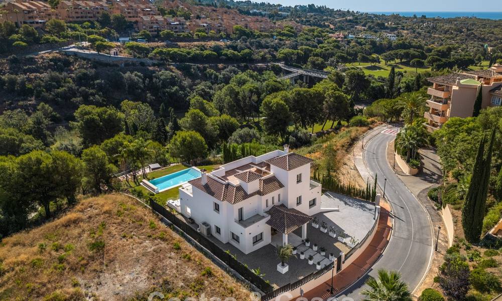 Frontline golf villa in a modern Mediterranean style for sale in Elviria, east of Marbella center 783015