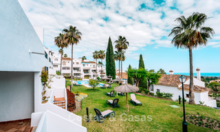 Move-in ready, spacious 3-bedroom townhouse for sale with contemporary interior and sea views in Marbella - Benahavis 782987 