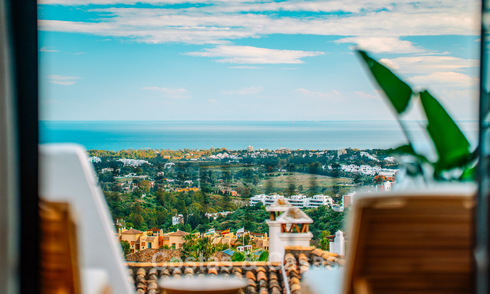 Move-in ready, spacious 3-bedroom townhouse for sale with contemporary interior and sea views in Marbella - Benahavis 782995
