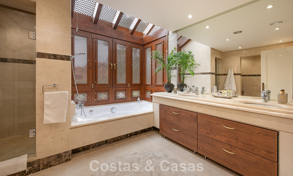 Exceptional duplex penthouse for sale, within walking distance to Puerto Banus in Nueva Andalucia, Marbella 783041