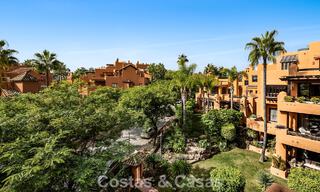 Exceptional duplex penthouse for sale, within walking distance to Puerto Banus in Nueva Andalucia, Marbella 783047 