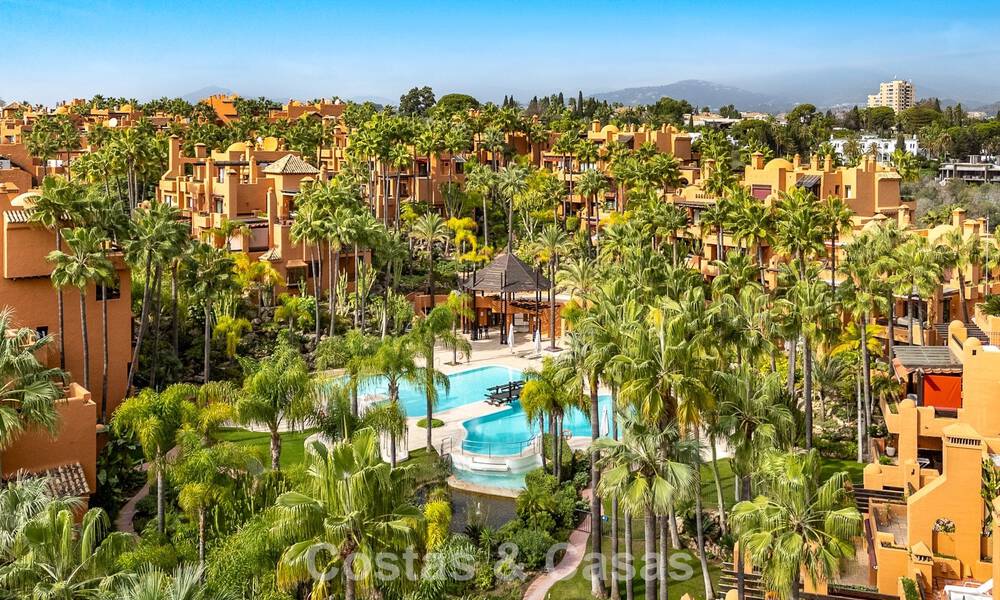 Exceptional duplex penthouse for sale, within walking distance to Puerto Banus in Nueva Andalucia, Marbella 783051