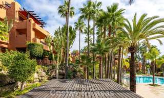Exceptional duplex penthouse for sale, within walking distance to Puerto Banus in Nueva Andalucia, Marbella 783058 