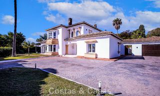 Luxury Mediterranean-style villa for sale within walking distance of the beach and amenities in Guadalmina Baja, Marbella 783083 