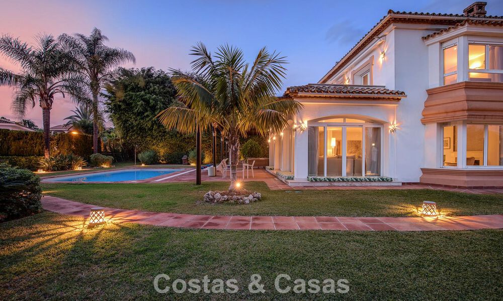Luxury Mediterranean-style villa for sale within walking distance of the beach and amenities in Guadalmina Baja, Marbella 783098