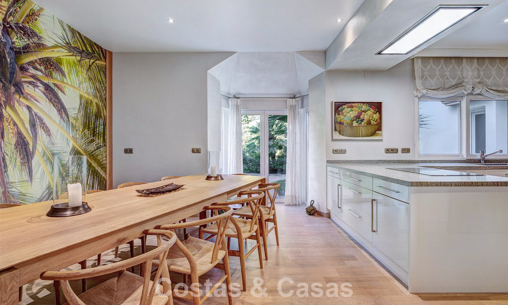 Luxury Mediterranean-style villa for sale within walking distance of the beach and amenities in Guadalmina Baja, Marbella 783104