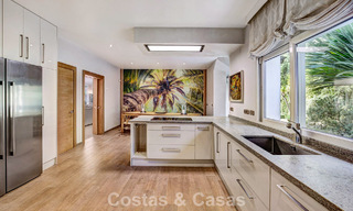 Luxury Mediterranean-style villa for sale within walking distance of the beach and amenities in Guadalmina Baja, Marbella 783105 