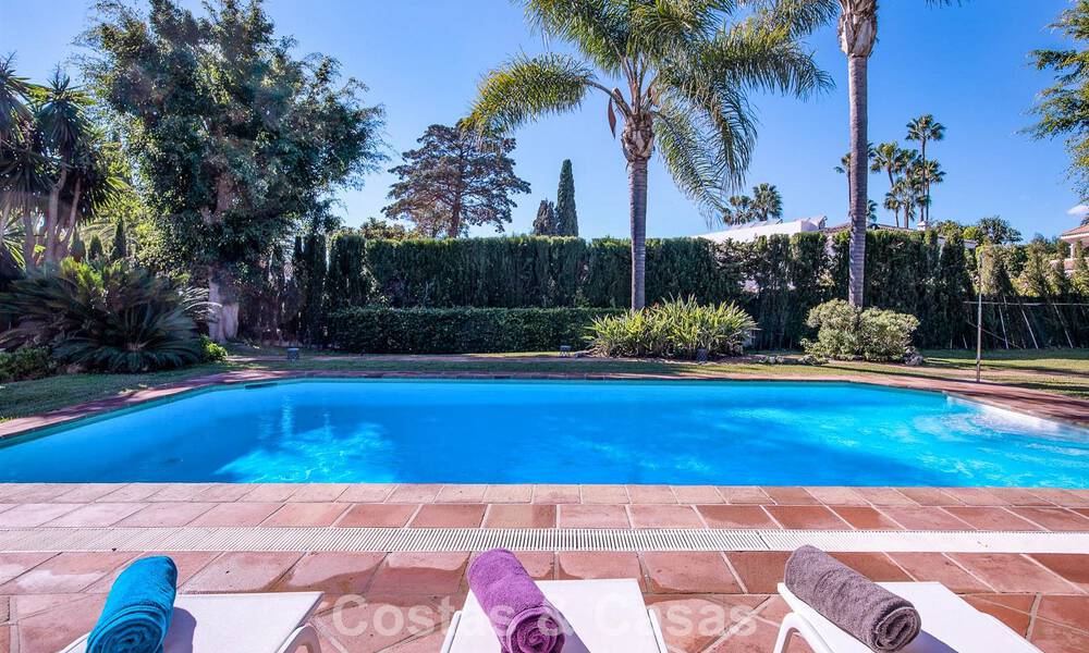 Luxury Mediterranean-style villa for sale within walking distance of the beach and amenities in Guadalmina Baja, Marbella 783121