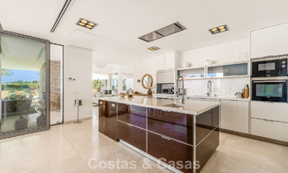 Sophisticated luxury villa for sale with private tennis court in the heart of Nueva Andalucia, Marbella 783621 