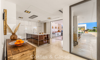Sophisticated luxury villa for sale with private tennis court in the heart of Nueva Andalucia, Marbella 783622 