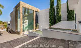 Sophisticated luxury villa for sale with private tennis court in the heart of Nueva Andalucia, Marbella 783636 