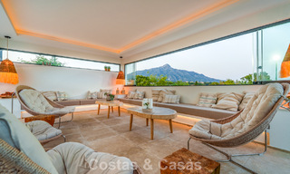 Sophisticated luxury villa for sale with private tennis court in the heart of Nueva Andalucia, Marbella 783640 