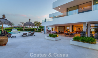 Sophisticated luxury villa for sale with private tennis court in the heart of Nueva Andalucia, Marbella 783641 